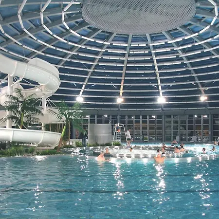 Confortable à 30 M² Avec Jardin Appartement