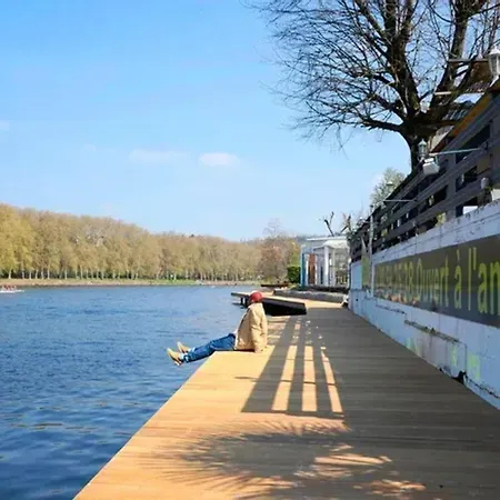Confortable à 30 M² Avec Jardin