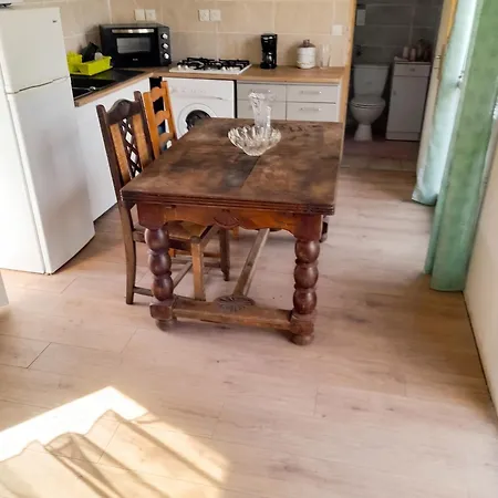 Confortable A 30 M² Avec Jardin * 贝勒里夫·苏尔·阿列尔